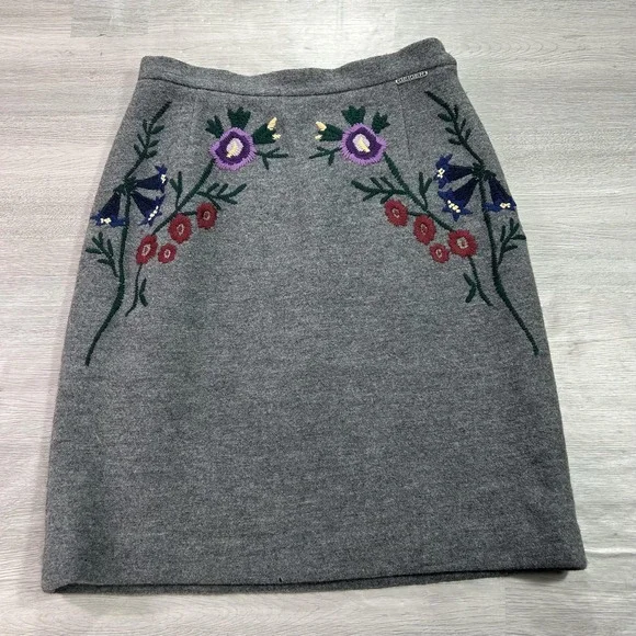 VINTAGE Geiger Skirt Suit Womens 38 Gray Wool Embroidered Floral 2 Piece Austria - Picture 14 of 16